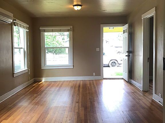 5th image of 535 W Harrison St