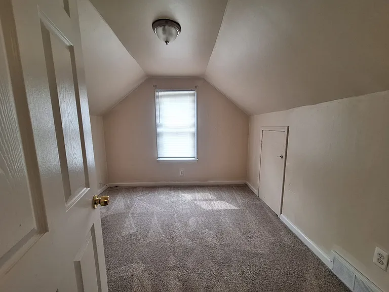 3890 Poplar Ave — Photo 15