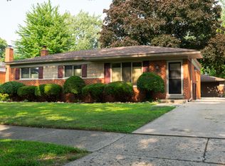 27238 Grobbel Dr, Warren, MI 48092
