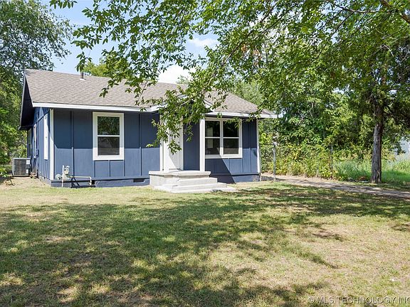 4th image of 2877 E Admiral Ct