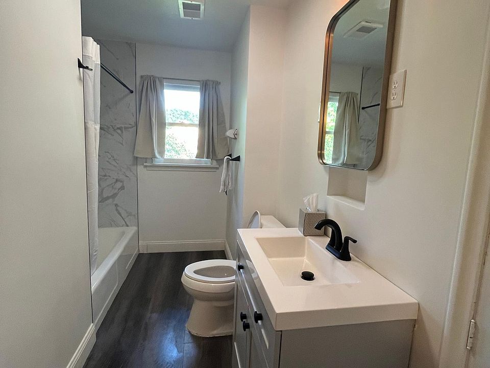 1st image of 10933 Runnymeade Ln