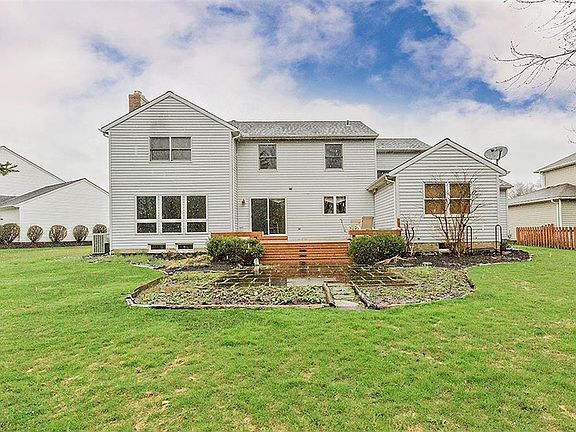 2nd image of 6562 Woodbury Dr
