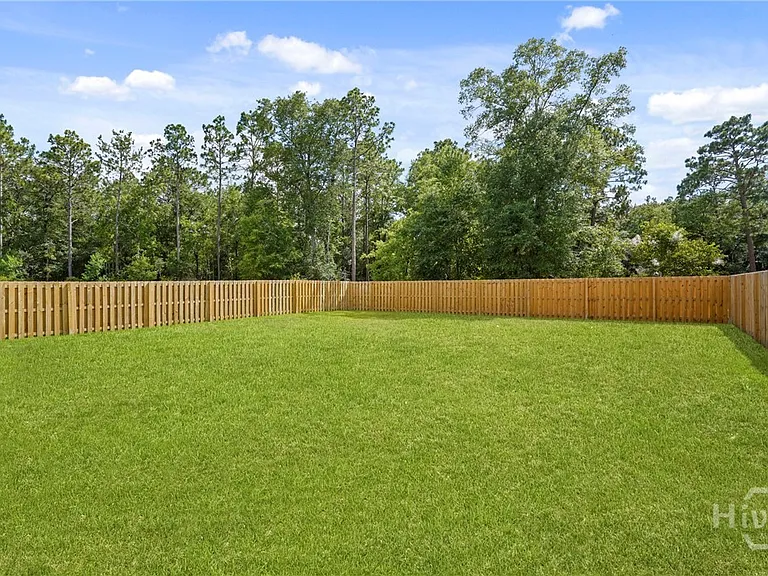 138 Sams Dr — Photo 28