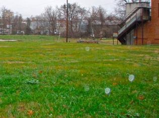 204 E 3rd St, Farmville, VA 23901