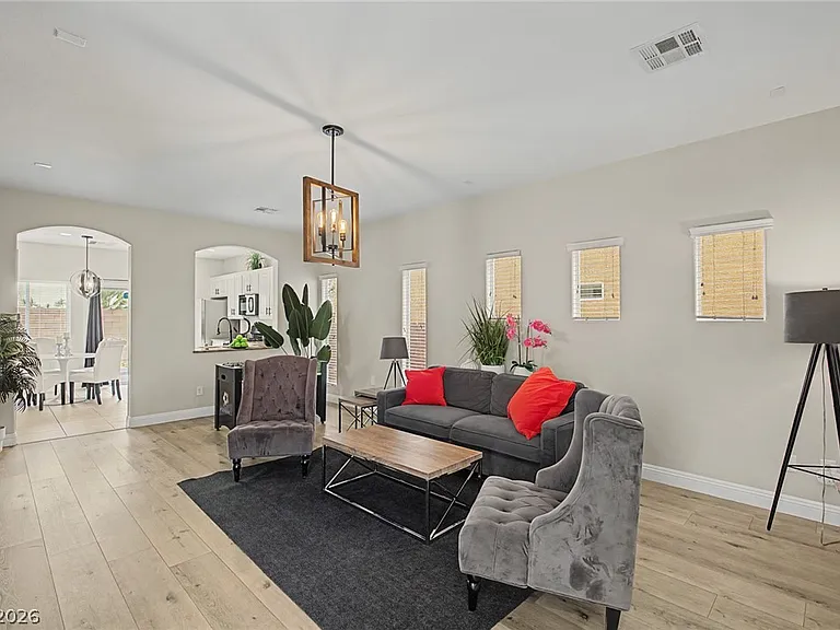 8136 Memory Lake Ave — Photo 3