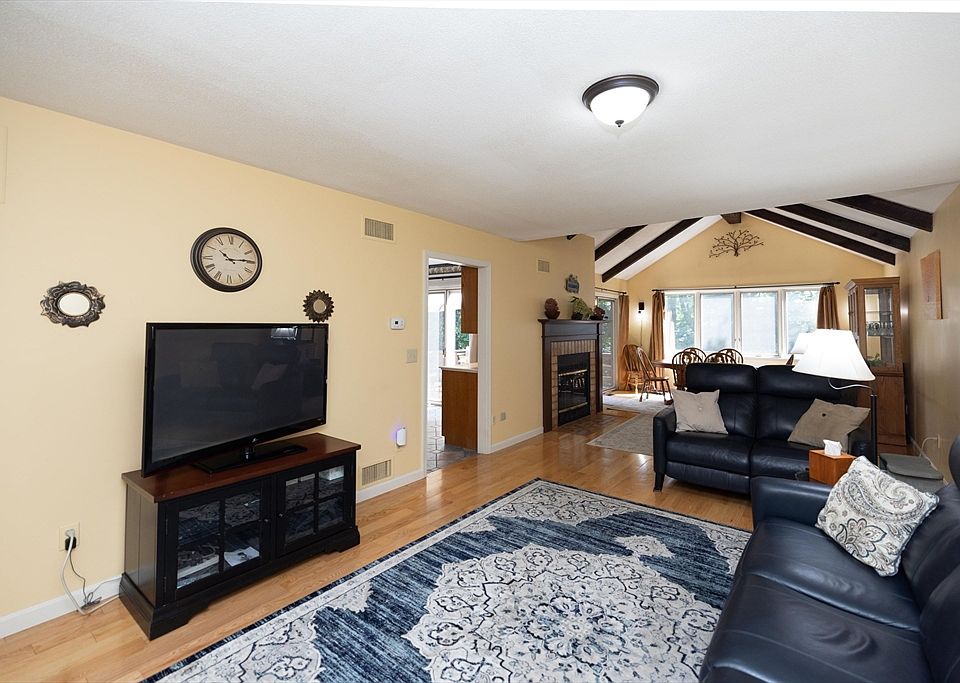 Sturbridge Crossing 38 Bentwood Dr Sturbridge MA Zillow