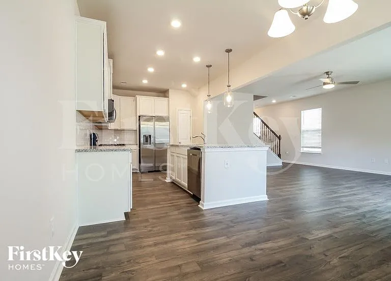 312 Ashborne Ln — Photo 6