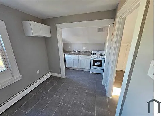 1 bed, $1,795 — Photo 2