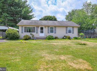 5 Cherry Ct, New Oxford, PA 17350