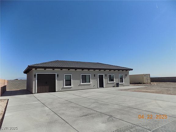 5th image of 8252 W Ford Ave