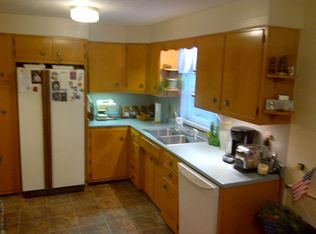 1610 Edgeway Dr, Fairmont, WV