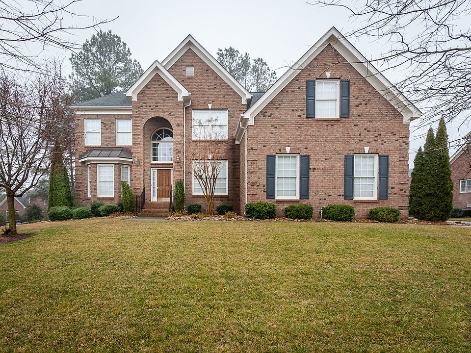 1st image of 1901 Chestnut Hill Dr