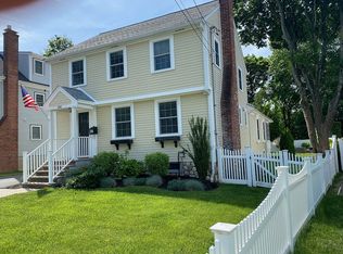 241 Grove St, Melrose, MA 02176