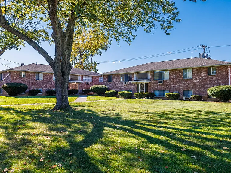 North Dohr Apartments — Photo 4