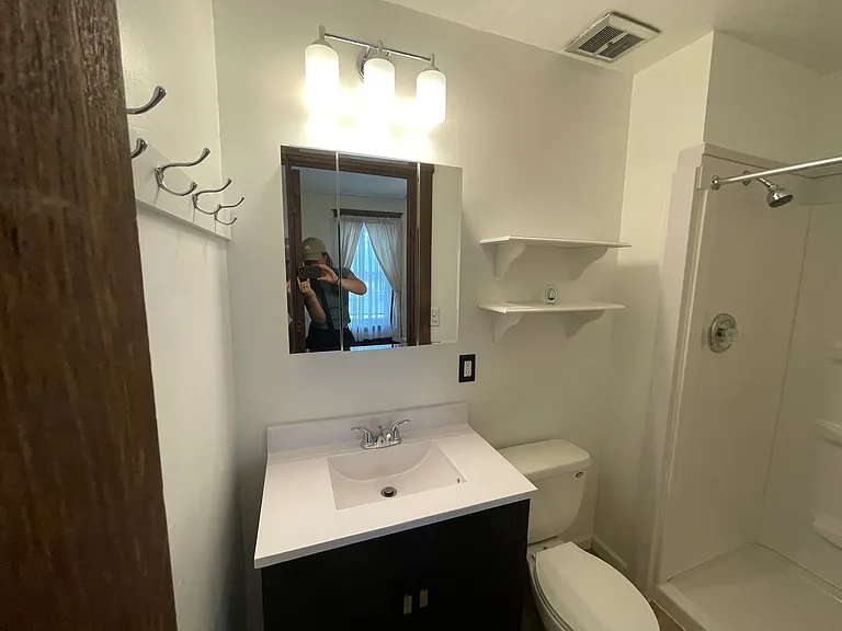 618 W Church St #4 — Photo 3