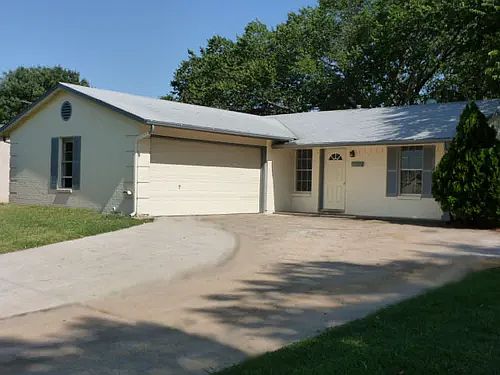 1st image of 2738 Wesleyan Dr
