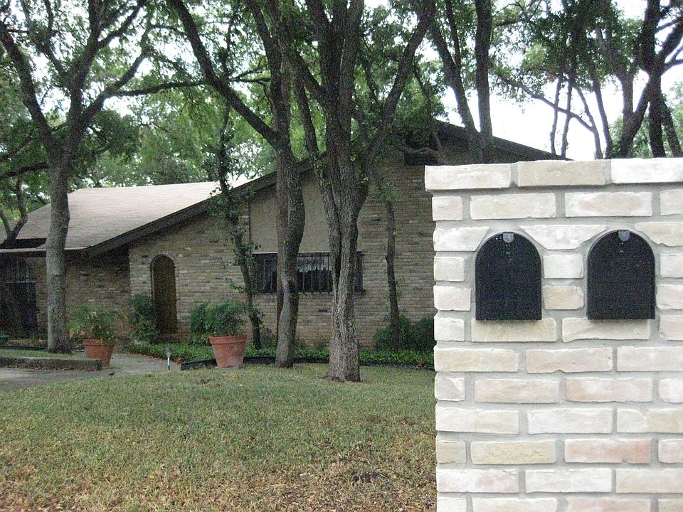 1st image of 3326 Scenic Ln APT B