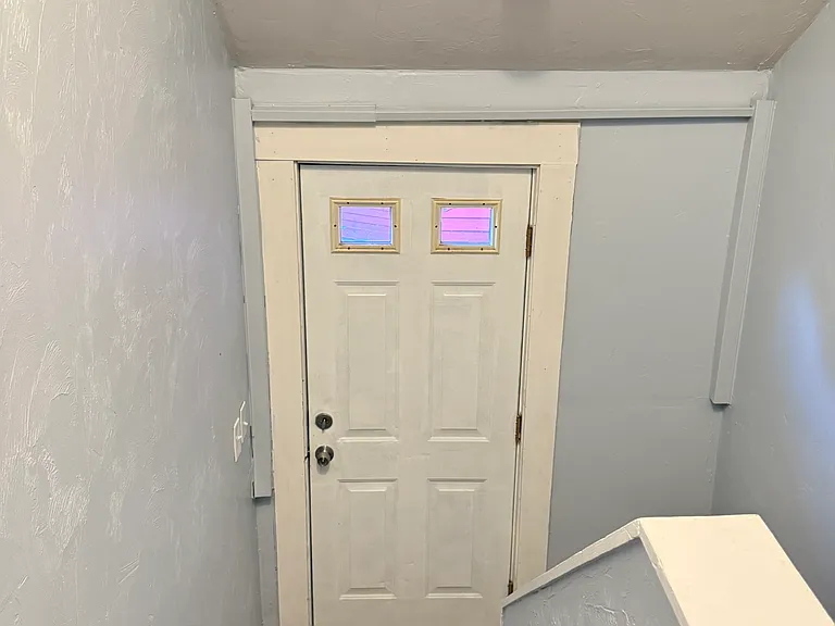 461 Aiken Ave #2 — Photo 14