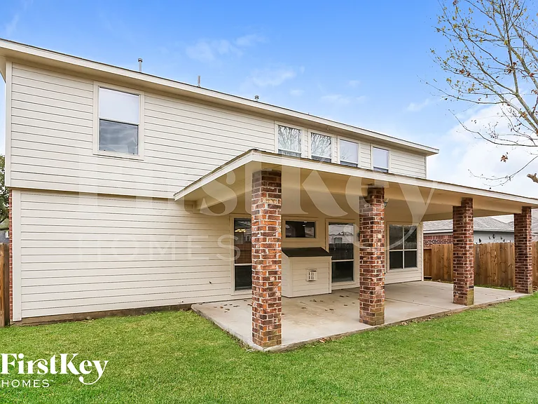 18210 Olive Tree Ct — Photo 15