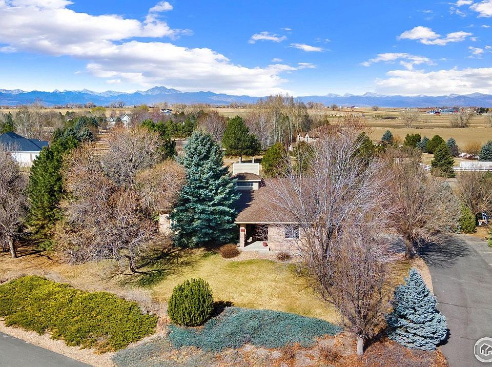 1st image of 109 Blue Heron Ct