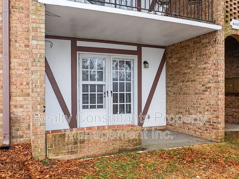 3 bed, 2.0 bath, 1161 sqft, $1,695 — Photo 2