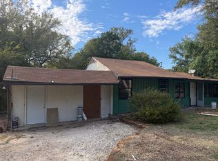 1441 N Joe Wilson Rd, Cedar Hill, TX 75104