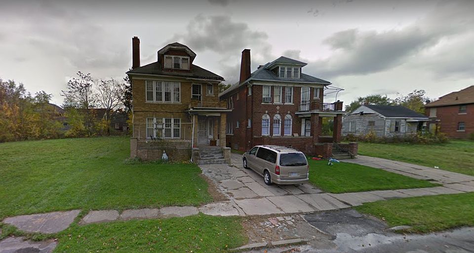 1st image of 629 W Brentwood St
