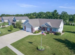 5800 Rapids Ridge Rd NE, Cedar Rapids, IA 52411