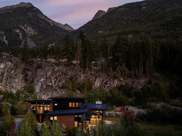 9149 Wedge Creek Rise, Whistler, BC V8E 1M1