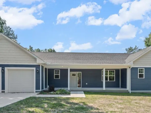 3200 Weidemann Dr, Clarkston, MI 48348