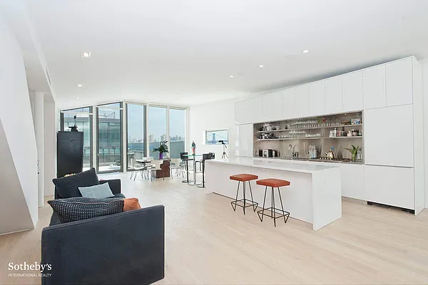 Rented by Sotheby's International Realty | media 4