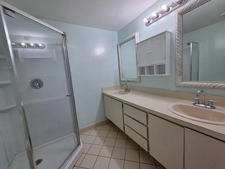 832 Blue Ridge Cir — Photo 8