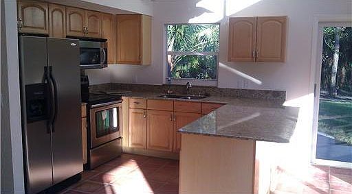 4th image of 9267 N 165th Place