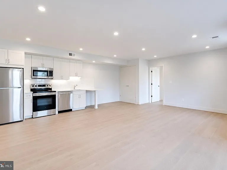5408 1st Pl NW #202 — Photo 12