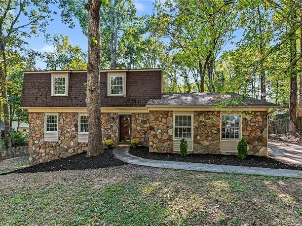 201 Hunting Creek Dr, Marietta, GA 30068