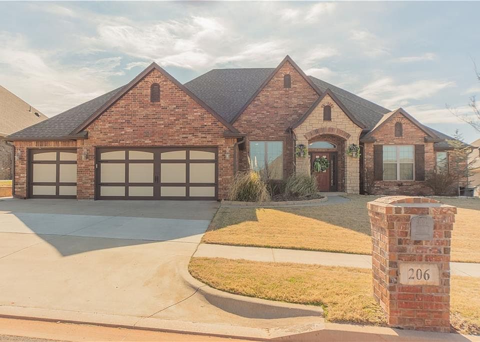 1st image of 206 Sonora Ln