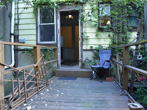 2nd image of 543 47th Ave APT 1R