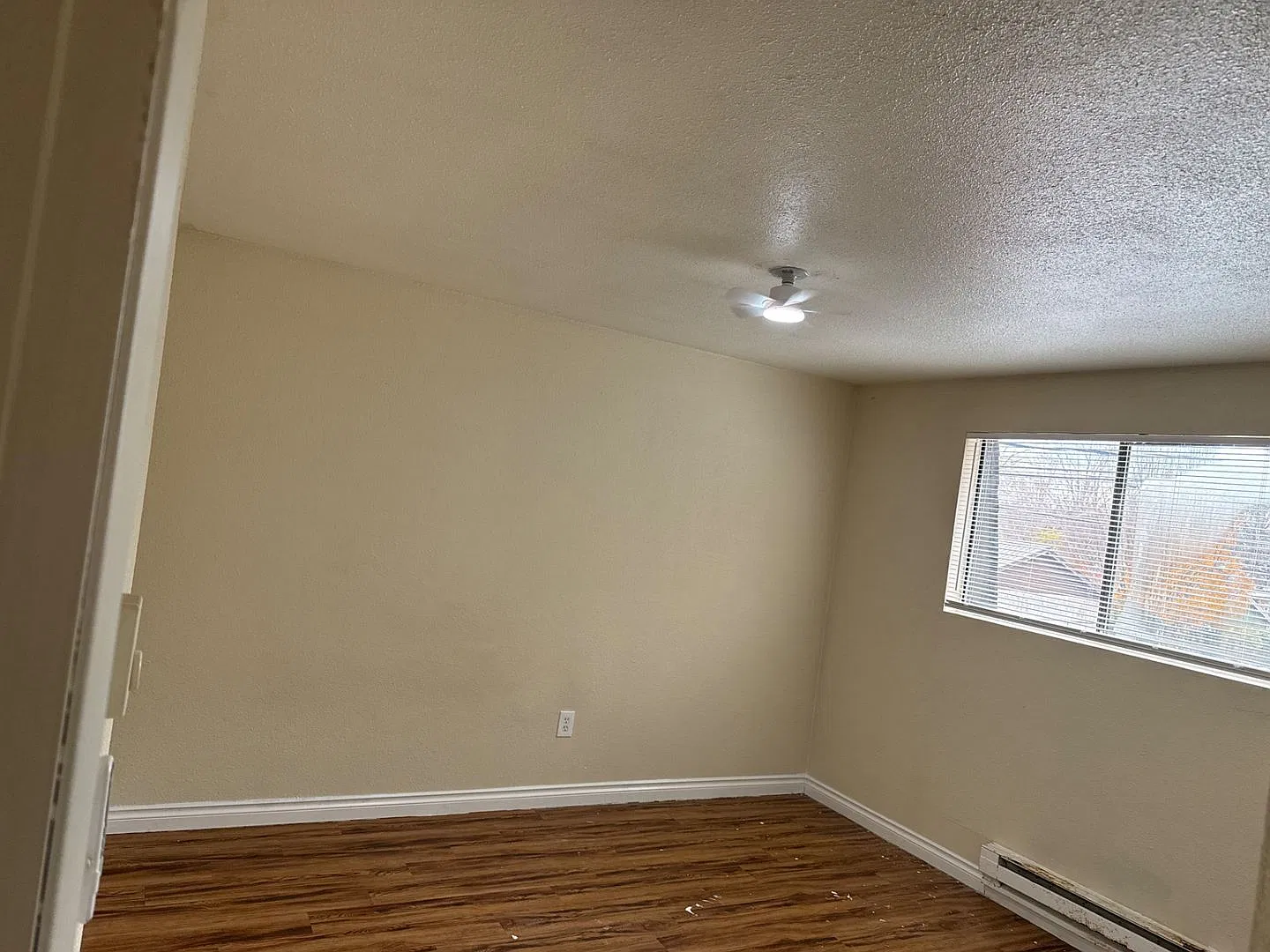 1406 Roosevelt Avenue — Photo 4
