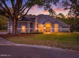 9911 Chelsea Lake Rd, Jacksonville, FL 32256