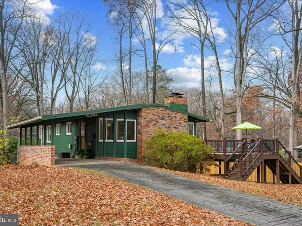 3400 Hartwell Ct, Falls Church, VA 22042