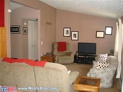 4th image of 1130 Carlos Dr