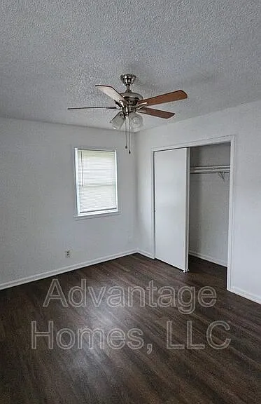 726 N 70th St — Photo 11