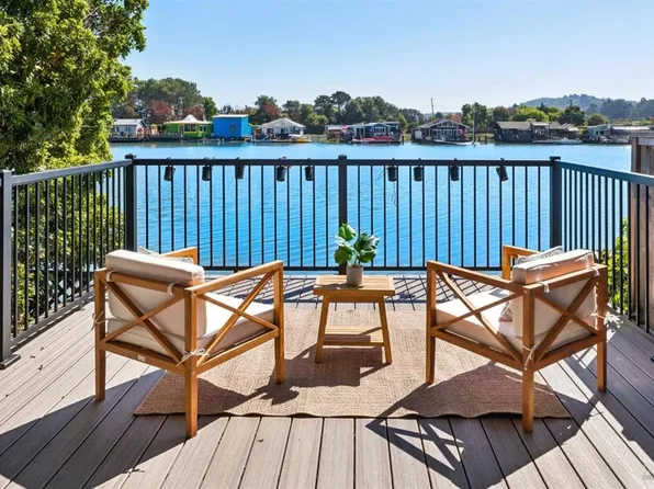 805 S Eliseo Drive #3, Kentfield, CA 94904