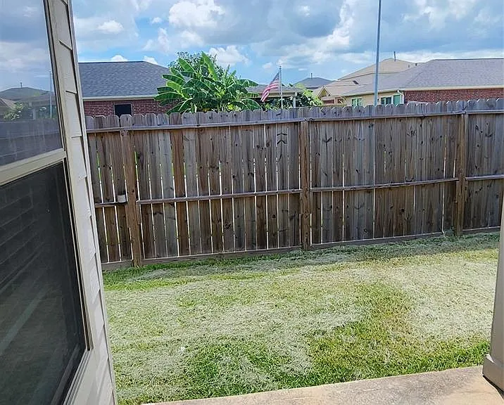 8830 Summerset Meadow Ct — Photo 32