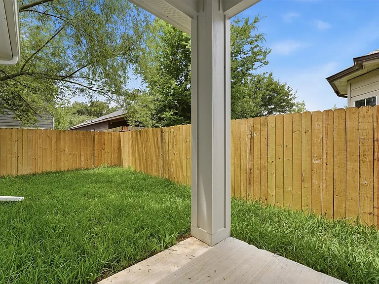 4354 Clover St #B — Photo 22