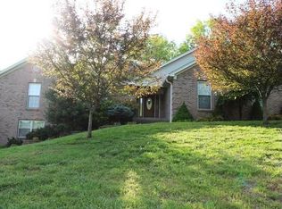 2032 Clear Creek Dr, Boston, KY 40107