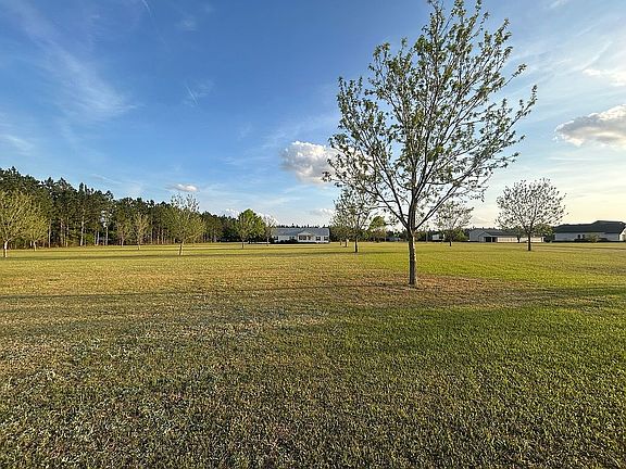4th image of 458 Waters Rd