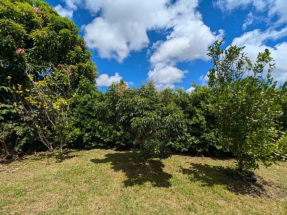 2nd image of 16-2075 Hanale Dr #31