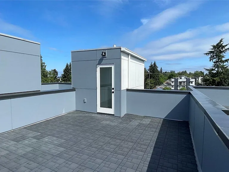 6320 41st Ave SW #D — Photo 6