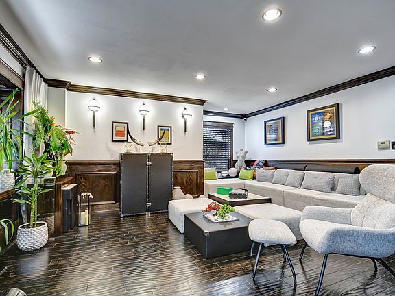 3rd image of 491 Old Surrey Rd APT A